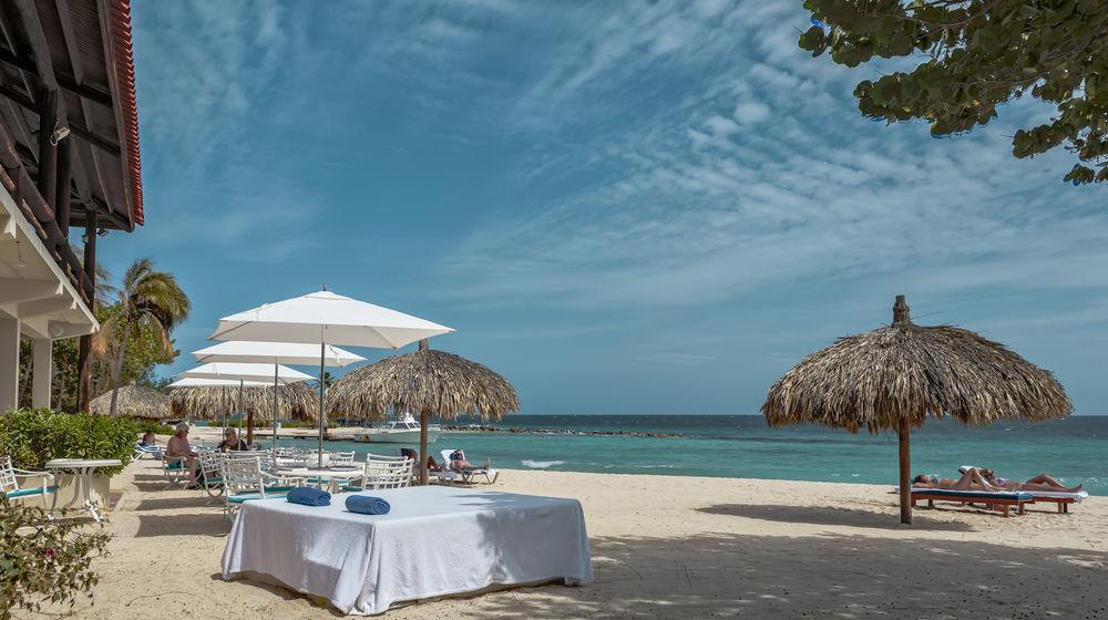 Floris Suite Hotel - Spa & Beach Club - Adults Only Piscadera Bay Bagian luar foto