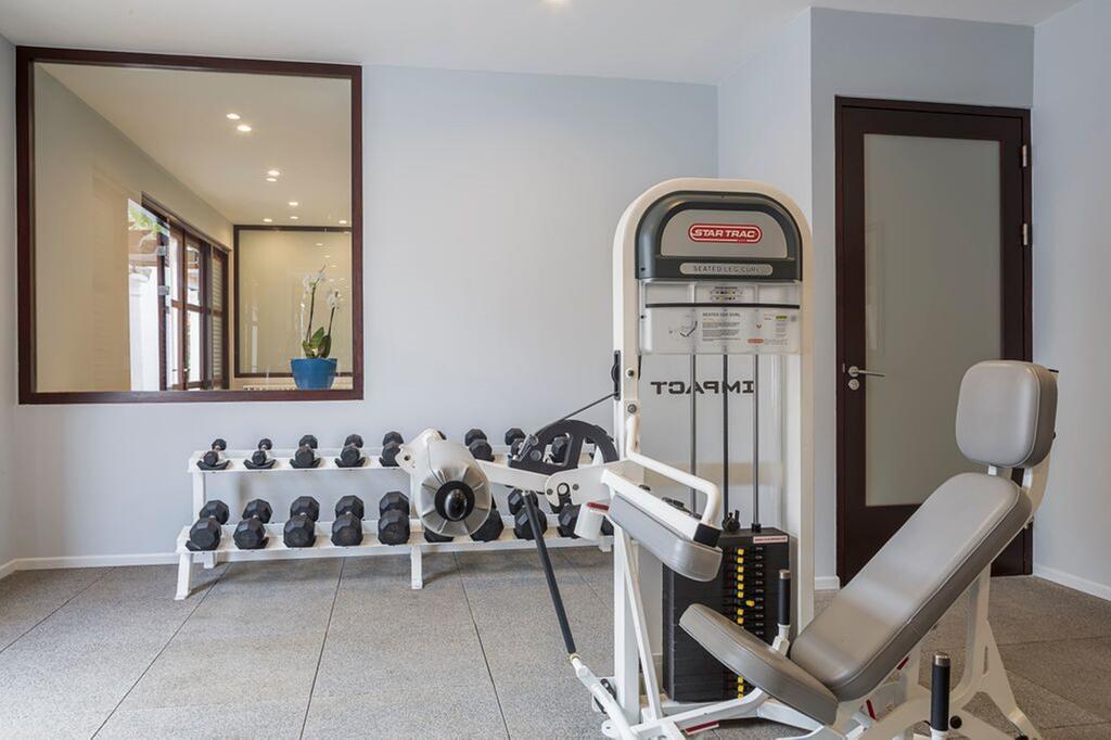 Floris Suite Hotel - Spa & Beach Club - Adults Only Piscadera Bay Bagian luar foto