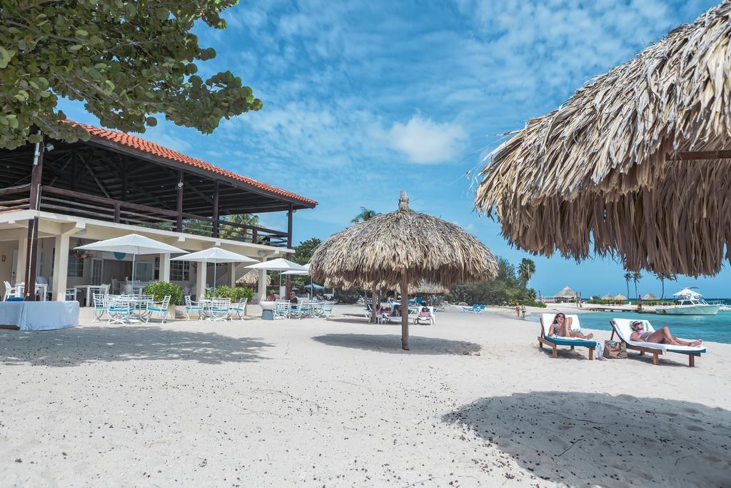 Floris Suite Hotel - Spa & Beach Club - Adults Only Piscadera Bay Bagian luar foto