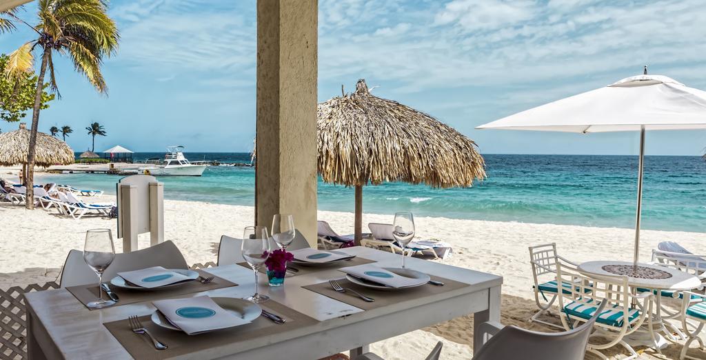 Floris Suite Hotel - Spa & Beach Club - Adults Only Piscadera Bay Bagian luar foto