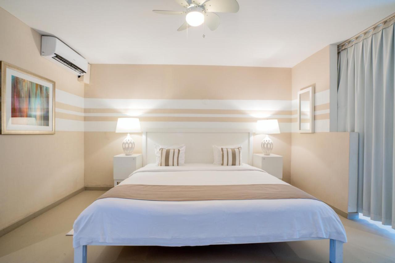 Floris Suite Hotel - Spa & Beach Club - Adults Only Piscadera Bay Bagian luar foto