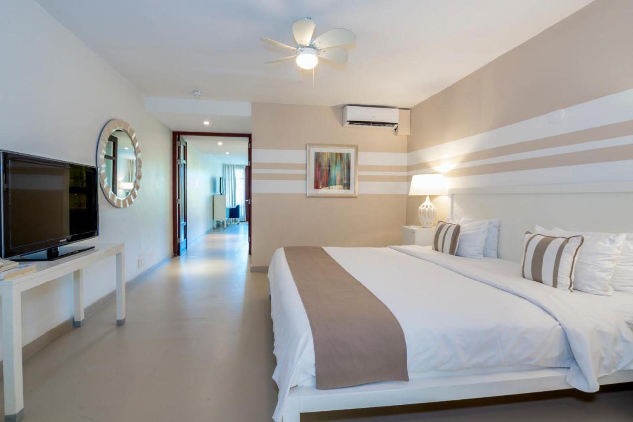 Floris Suite Hotel - Spa & Beach Club - Adults Only Piscadera Bay Bagian luar foto