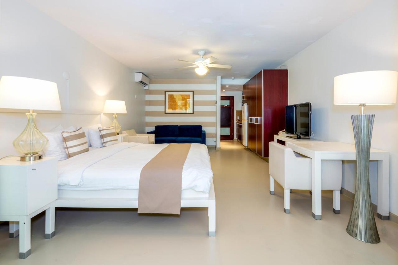 Floris Suite Hotel - Spa & Beach Club - Adults Only Piscadera Bay Bagian luar foto