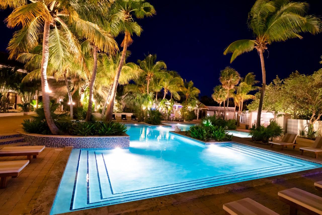 Floris Suite Hotel - Spa & Beach Club - Adults Only Piscadera Bay Bagian luar foto