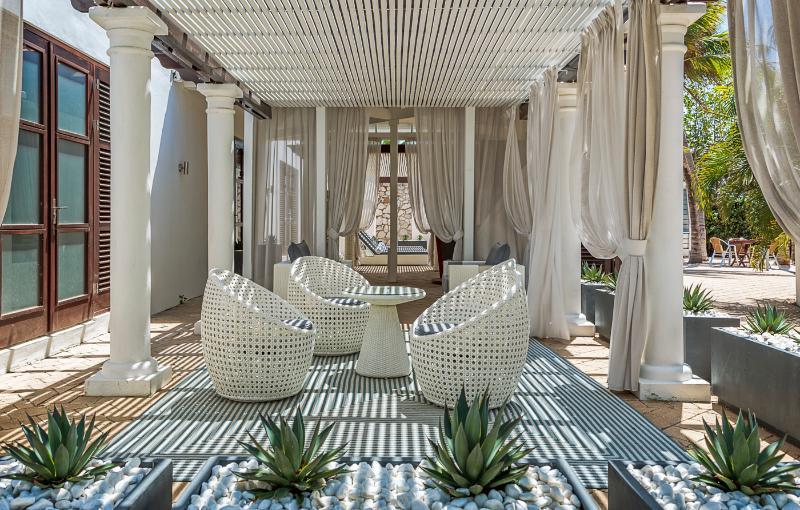 Floris Suite Hotel - Spa & Beach Club - Adults Only Piscadera Bay Bagian luar foto